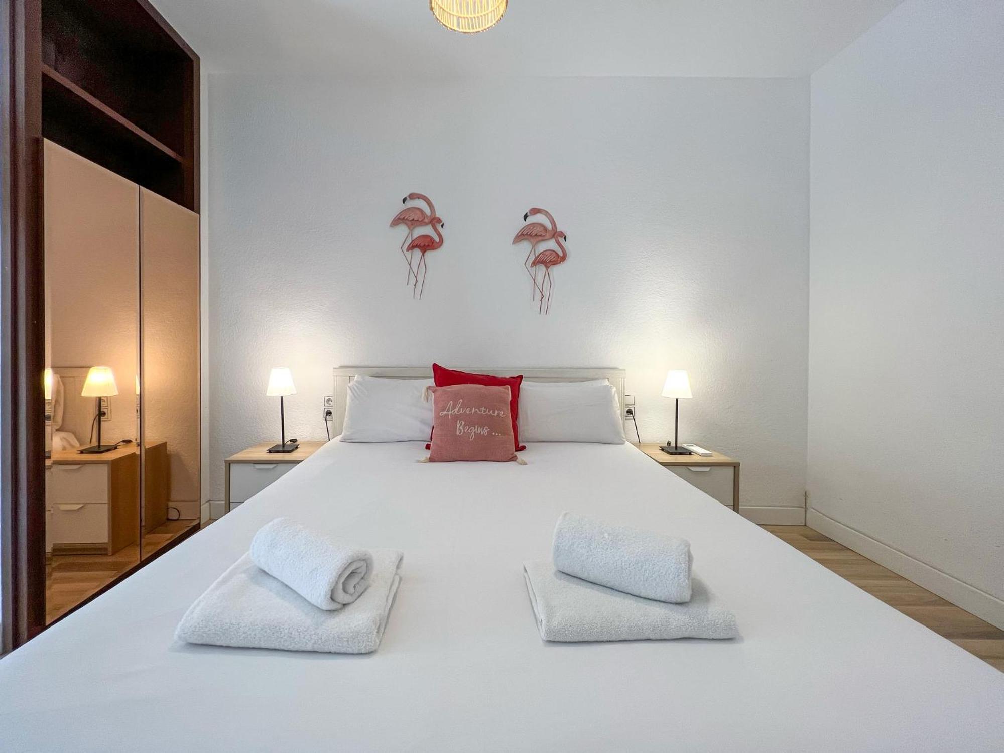 Stay U-Nique Apartments Sardenya II 巴塞罗那 外观 照片